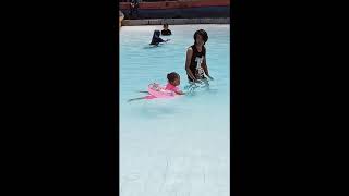 Chila berenang di karang setra bandung || mini vlogs chila