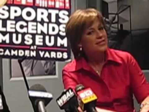 Sugar Ray Leonard & Dorothy Hamill discuss Jim McK...