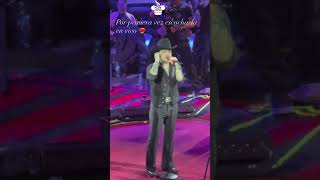 Ángela Aguilar deja solo a Nodal en su concierto