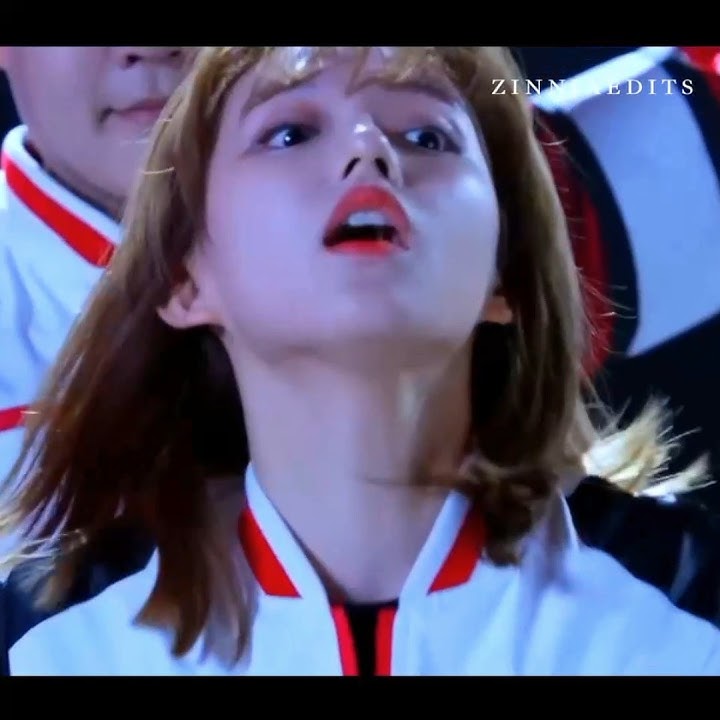 He saves her from falling❤||Falling into Your Smile|| #cdrama #trendingshorts #fallingintoyoursmile