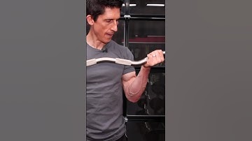 Do EZ Bar Curls Like This (IMPORTANT)