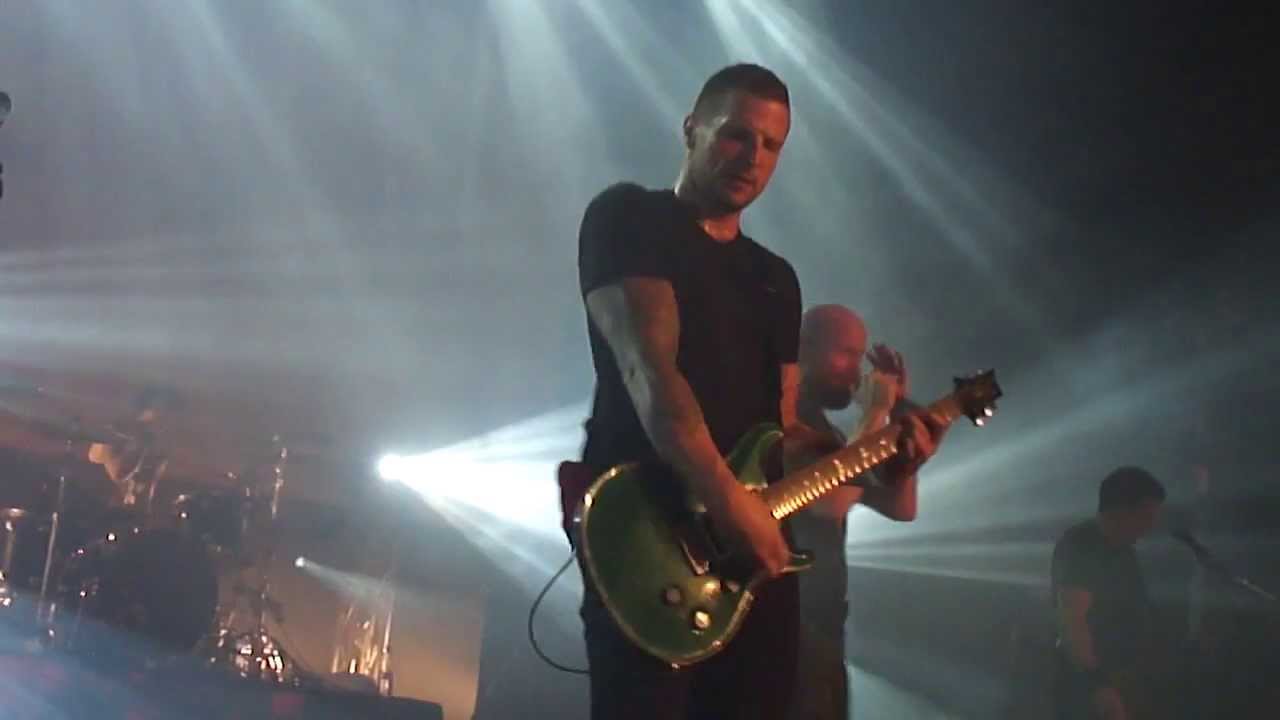 Red Hold Me Now [Live St.Petersburg Russia 06.11.2013] YouTube