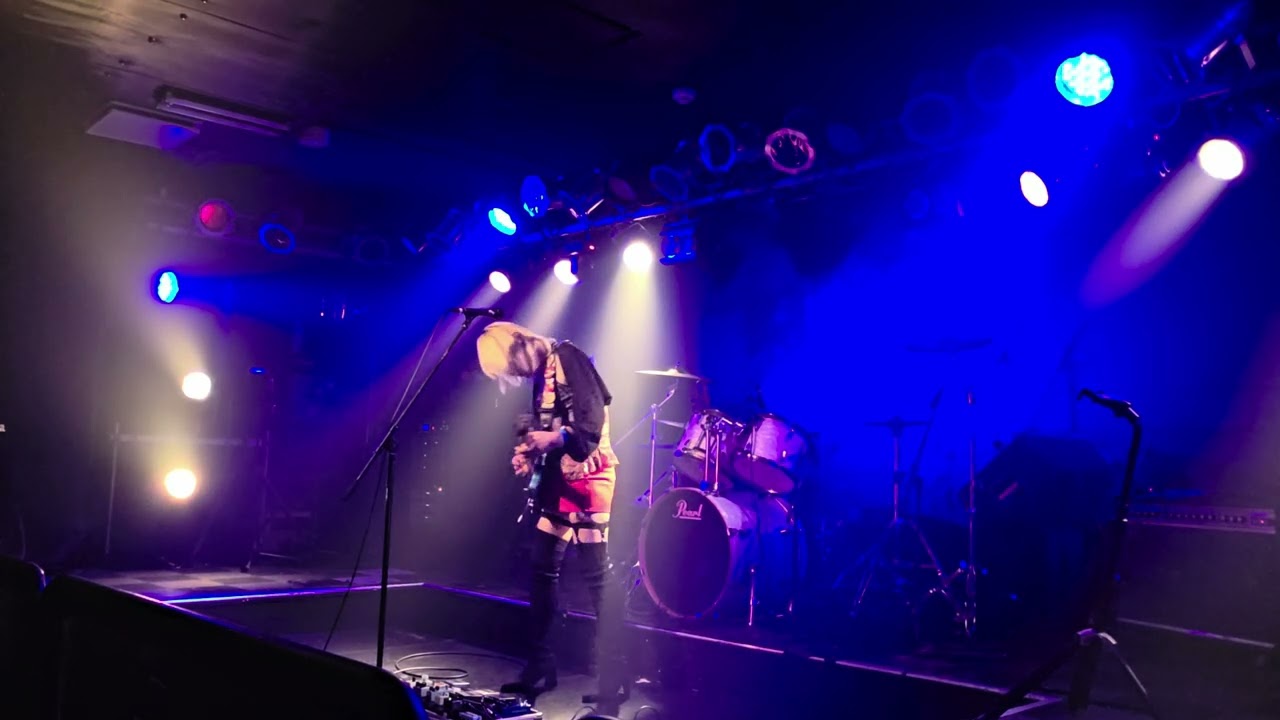 Siren - YouTube