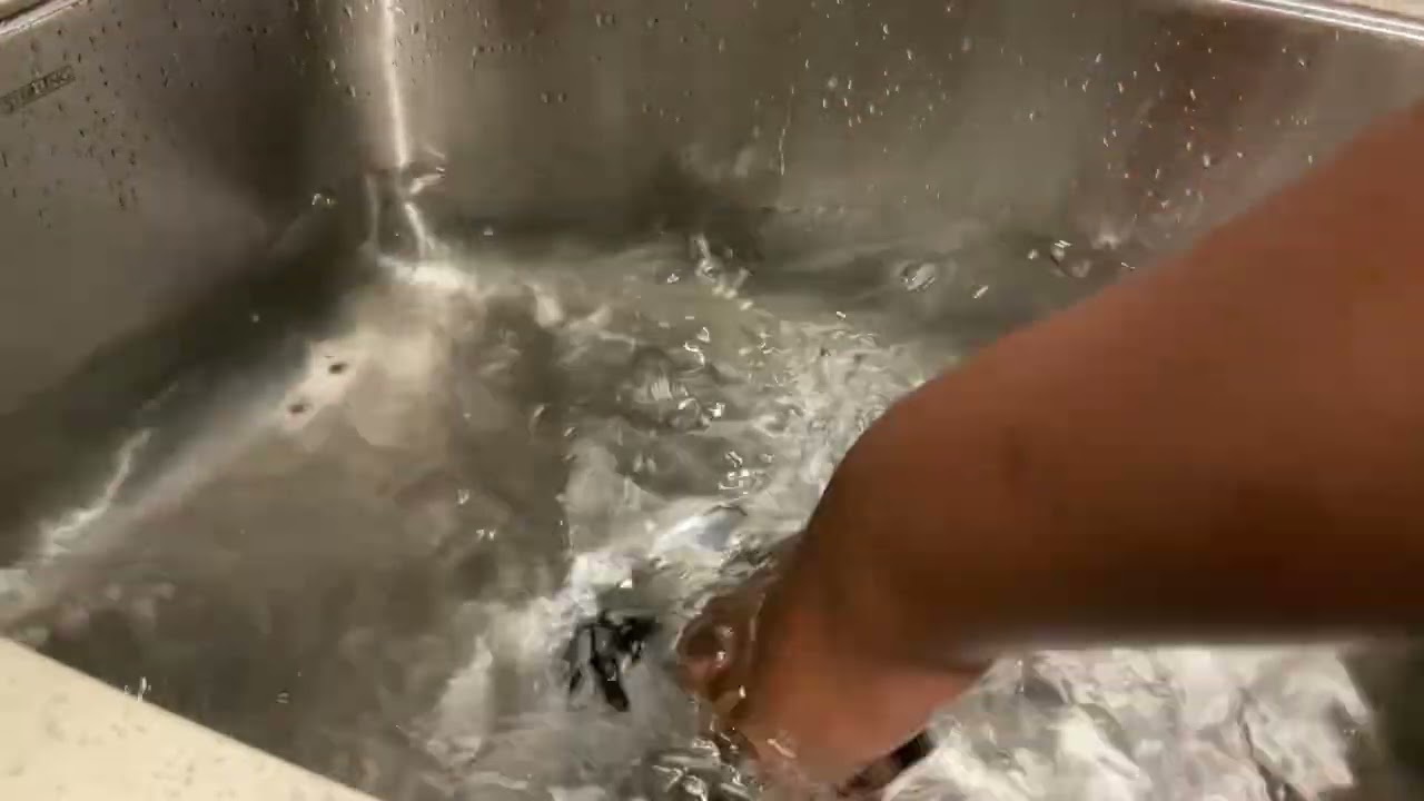 Whirlpool in my hotel sink
