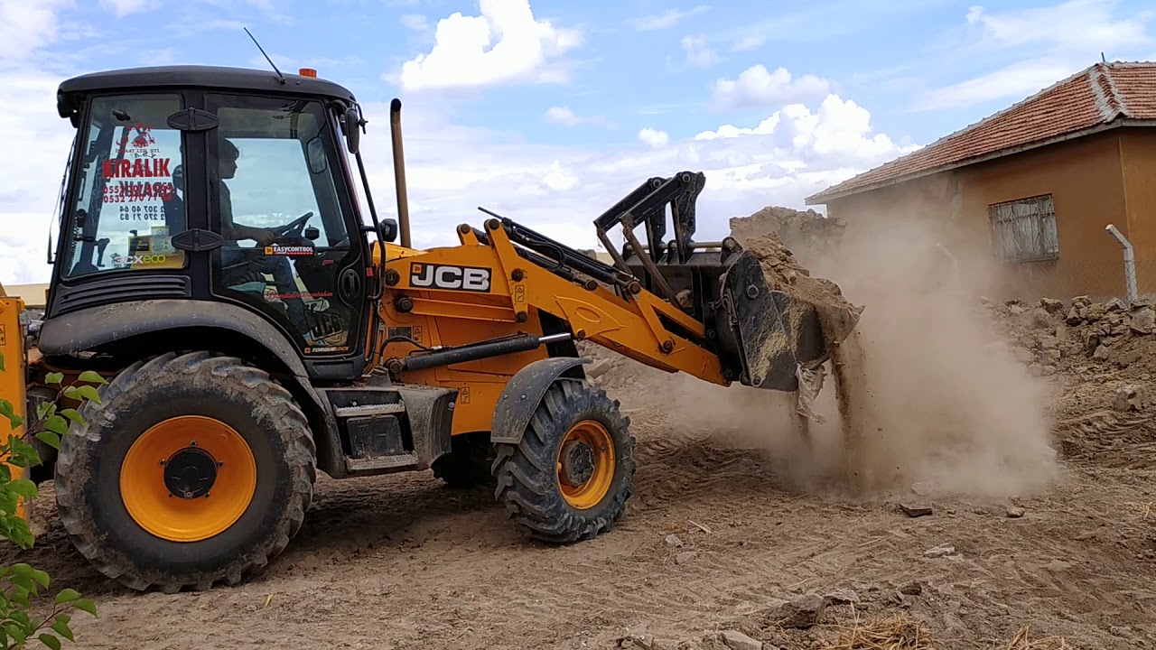 JCB 3CX BEKOLODER Kamyon Yükleme
