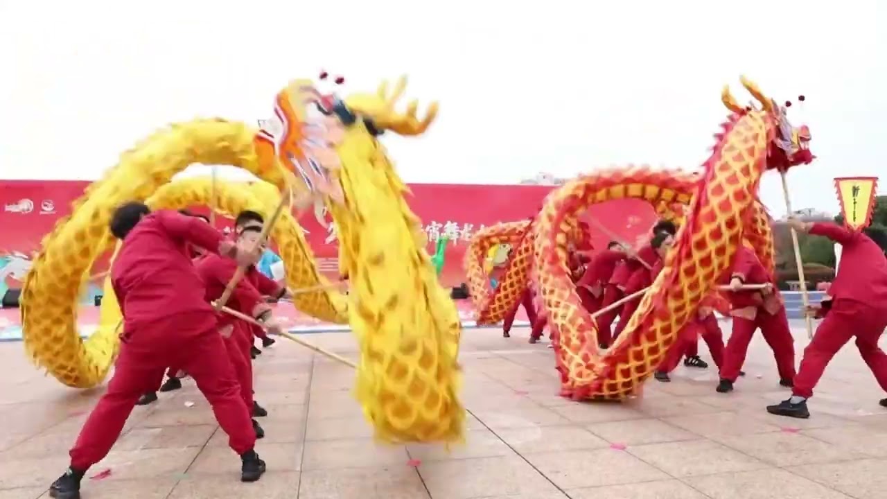Ji'an, Jiangxi celebrates Lantern Festival with dragon dance performances