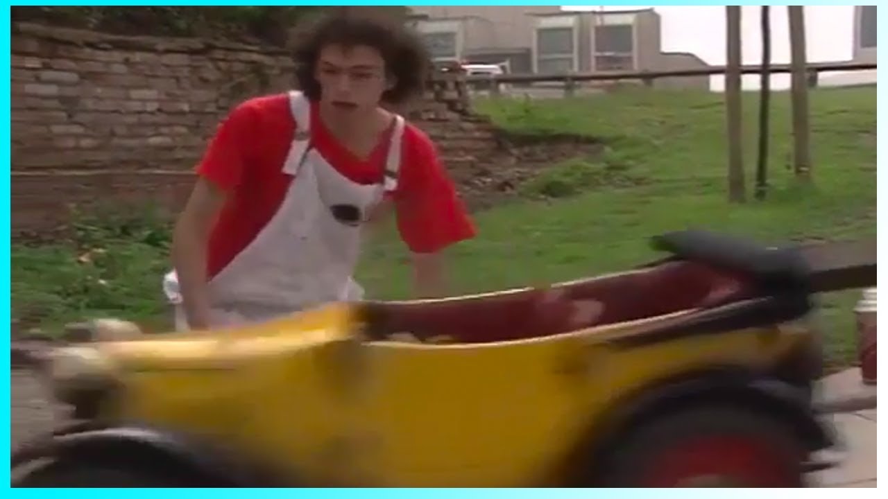 Brum and The Stilts / Brum and The Removal Van 🚗️ BRUM Classic Episodes - S01E09+E010 HD