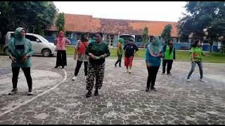 Buka pintu..buka pintu..beta mau masuke