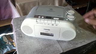 Toshiba TY-CK2 Cd Radio cassette player "CUTEBEAT"