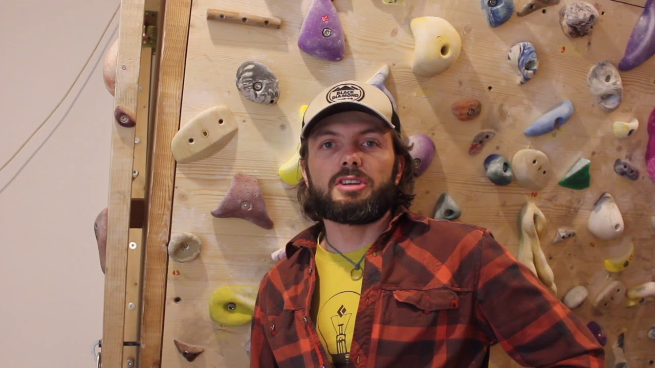 Nuovo Black Diamond Crack gloves indoor test   a cura di Davide Spini