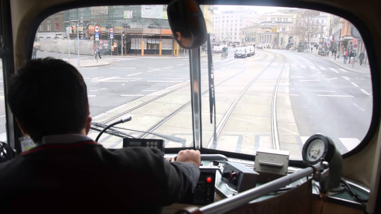 Linie 33 von Wallensteinplatz nach Blindengasse Mitfahrt E1