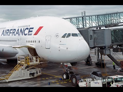 Paris Charles de Gaulle Airport (CDG) France Terminal 1 ...
