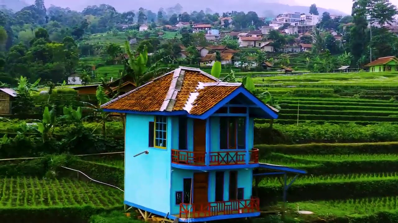 Drone Pemandangan Persawahan dan Air Terjun Citambur Cianjur Selatan