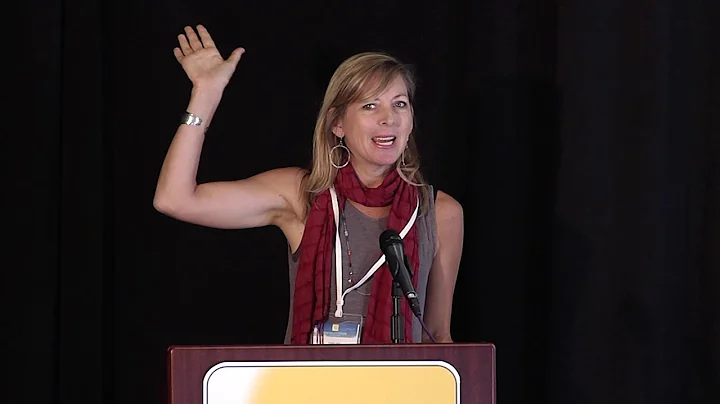 KRISTIN HULL : Connecting Community with Capital