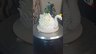 Swan theme cake ka aya order 🦢🦢#dreamskitchen #viralshort