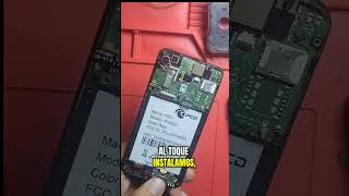 Le cambiaron en varias ocaciones la entra de carga y aun no carga. #smartphone #tecnologia