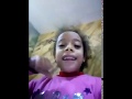 طفلة تغنى يا حديد و تسب الدين لامها شاهد مسخررررة 