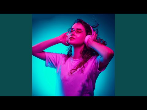 Gulabi Sadi X Nauvari Sadi