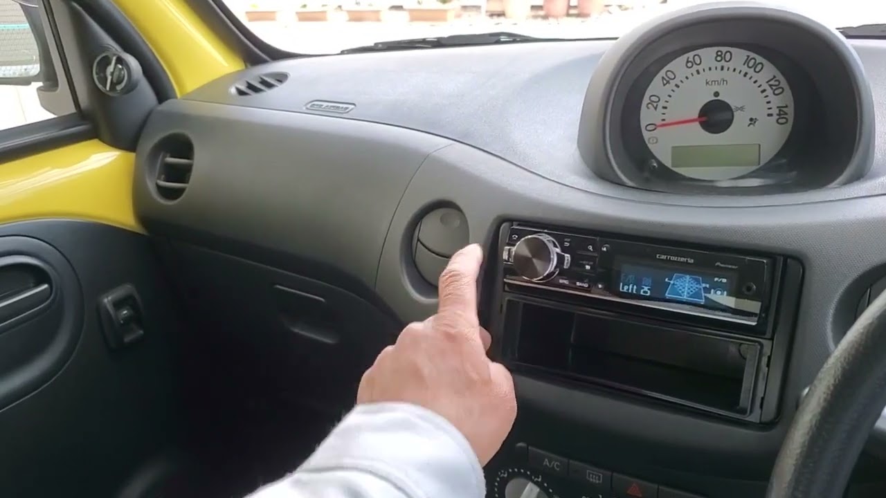 エッセオーディオ エッセでの音質向上オーディオデッキとスピーカー交換 | 見た目を変え