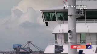 Bite Explore/Head Update(People in protective suits work on Hondius cruise ship)