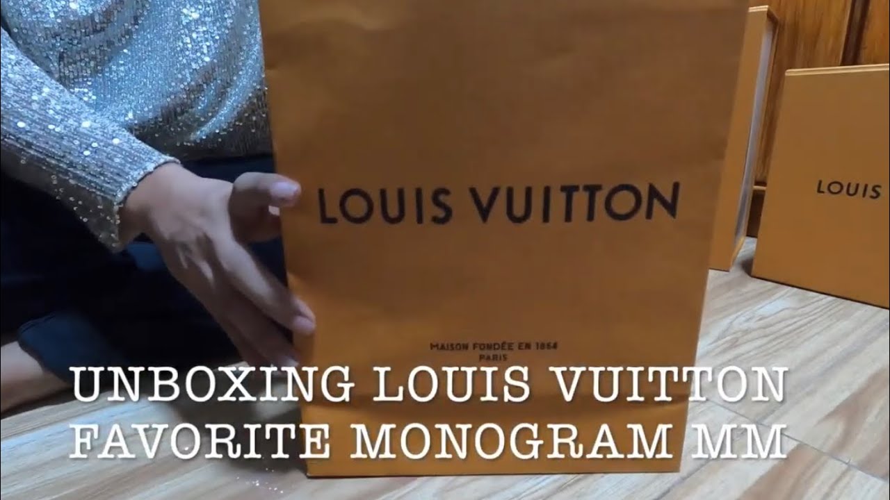 UNBOXING LOUIS VUITTON FAVORITE MM - YouTube