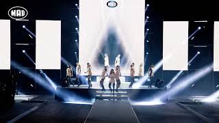 Ελένη Φουρέιρα & PLAYMEN & Damiano for MAC – Naked | MadWalk 2023 by Three Cents