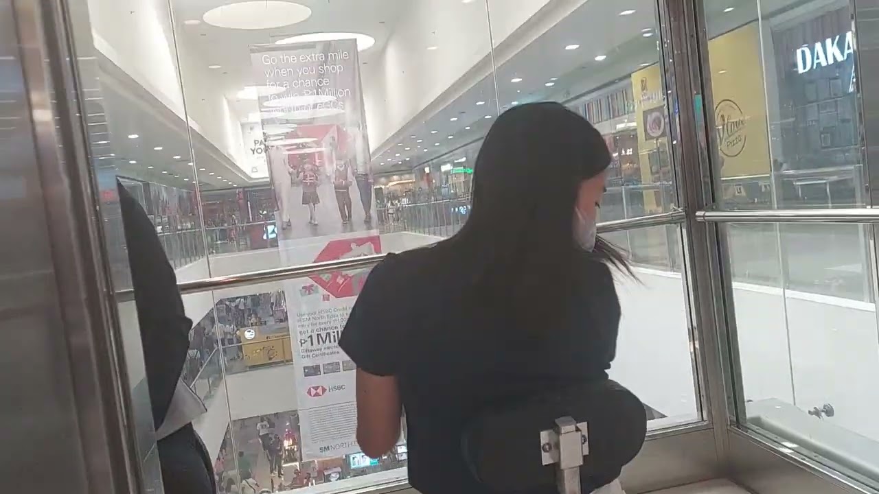 Hyundai Gearless Glass Elevator @ SM City North Edsa