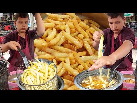 10 Years Old Kid Selling FRENCH FRIES 🍟 Hardworking Afghani Boy | Street Food Afghani Fries Recipe