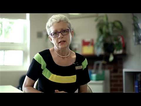 PC Locs Customer Testimonial: Carrier 40 Charging Carts at Como Primary School