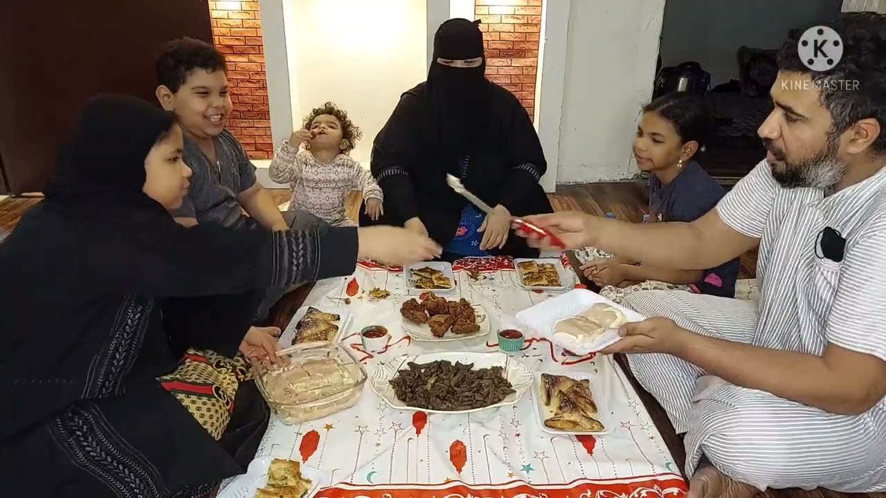 فطور ثالث يوم رمضان من يد بو سعود وانا سويت جلاش باللحم المفروم