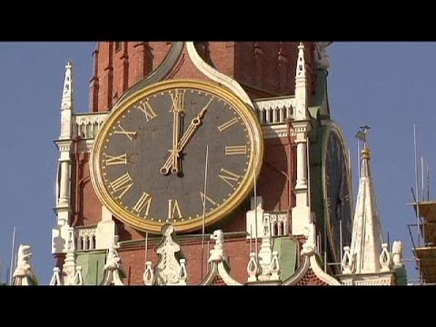 Video: Zeitumstellung In Russland Auf Winterzeit