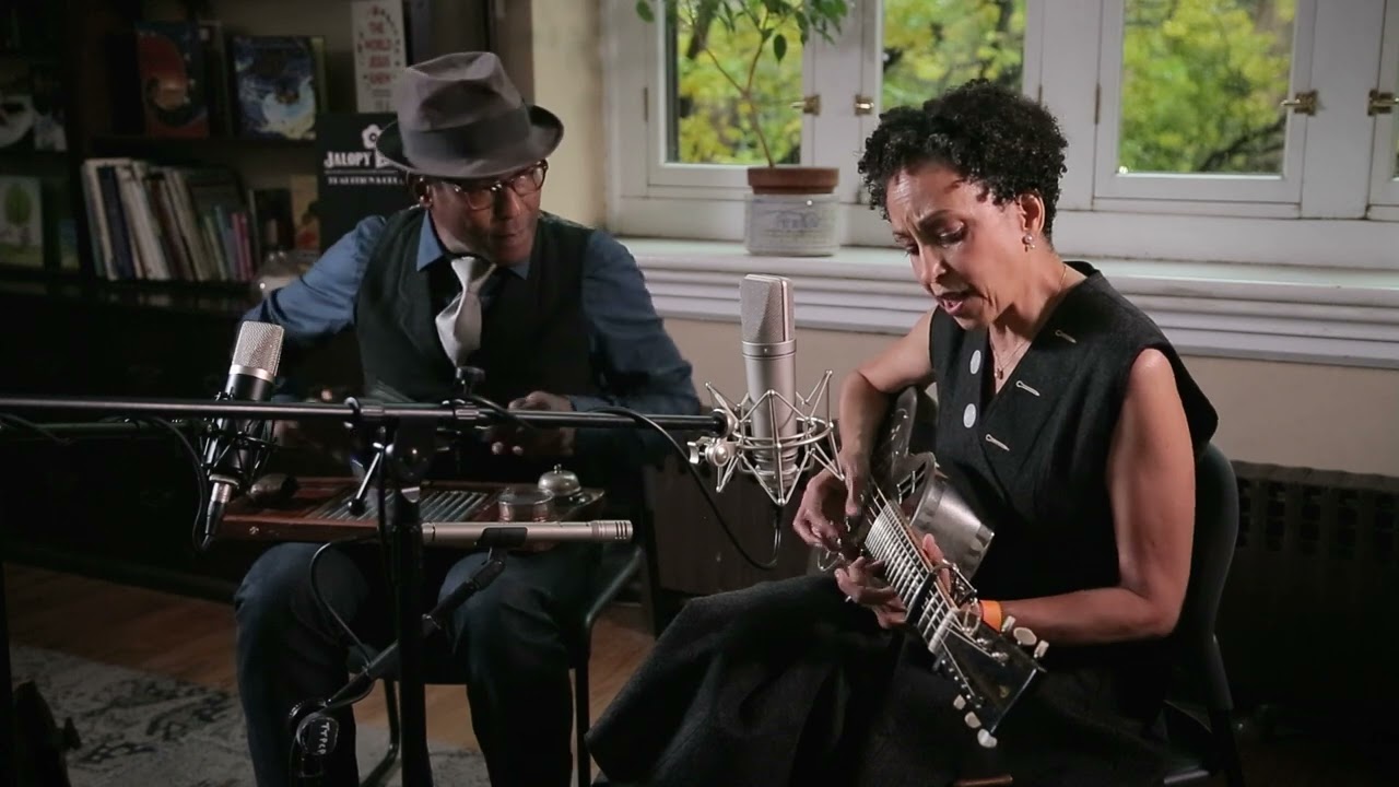 Piedmont Bluz Acoustic Duo -That's No Way To Get Along (Reverend Robert Wilkins)  Brooklyn Folk Fest