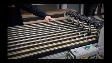 CNC Machine Conveyor System For Robot Interface