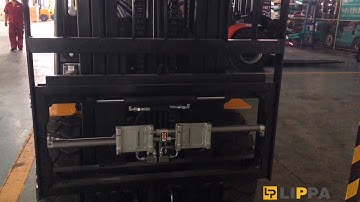 Forklift with Cascade side shift and fork positioner  sales3@lippamhe.com