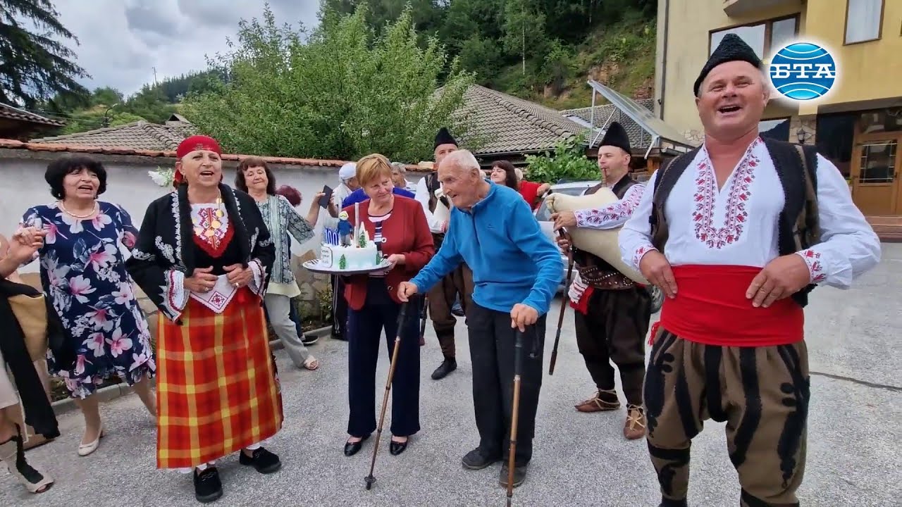 Най-възрастният скиор Иван Раев от Чепеларе отпразнува 100-годишен юбилей