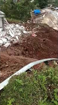 MENEGANGKAN DETIK DETIK TERJADINYA LONGSOR PERUMAHAN ELIT CITRA LAND BANDAR LAMPUNG (part 2)