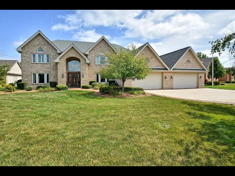 1227 Royal Dublin Ln, Dyer, IN home video tour