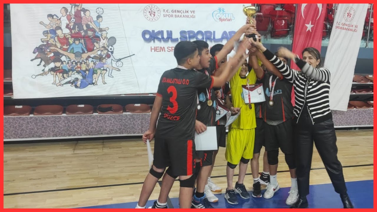 DÜZCE YILDIZ ERKEKLER HENTBOL KUPA TÖRENİ   /  ŞAMPİYON RIZA MALATYALI ORTAOKULU !!!