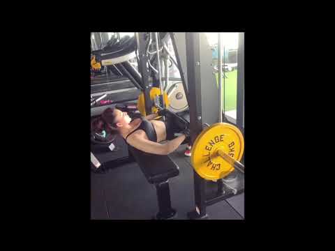 Urvashi Rautela Nip Slip in Gym!!! hot workout session 😍🙈