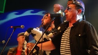 The Real McKenzies -  Barrett's Privateers (HD Live)