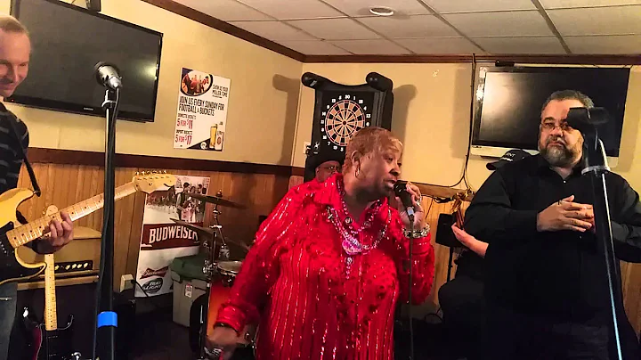 Harriet Gaither KILLING it at her 60th celebration...