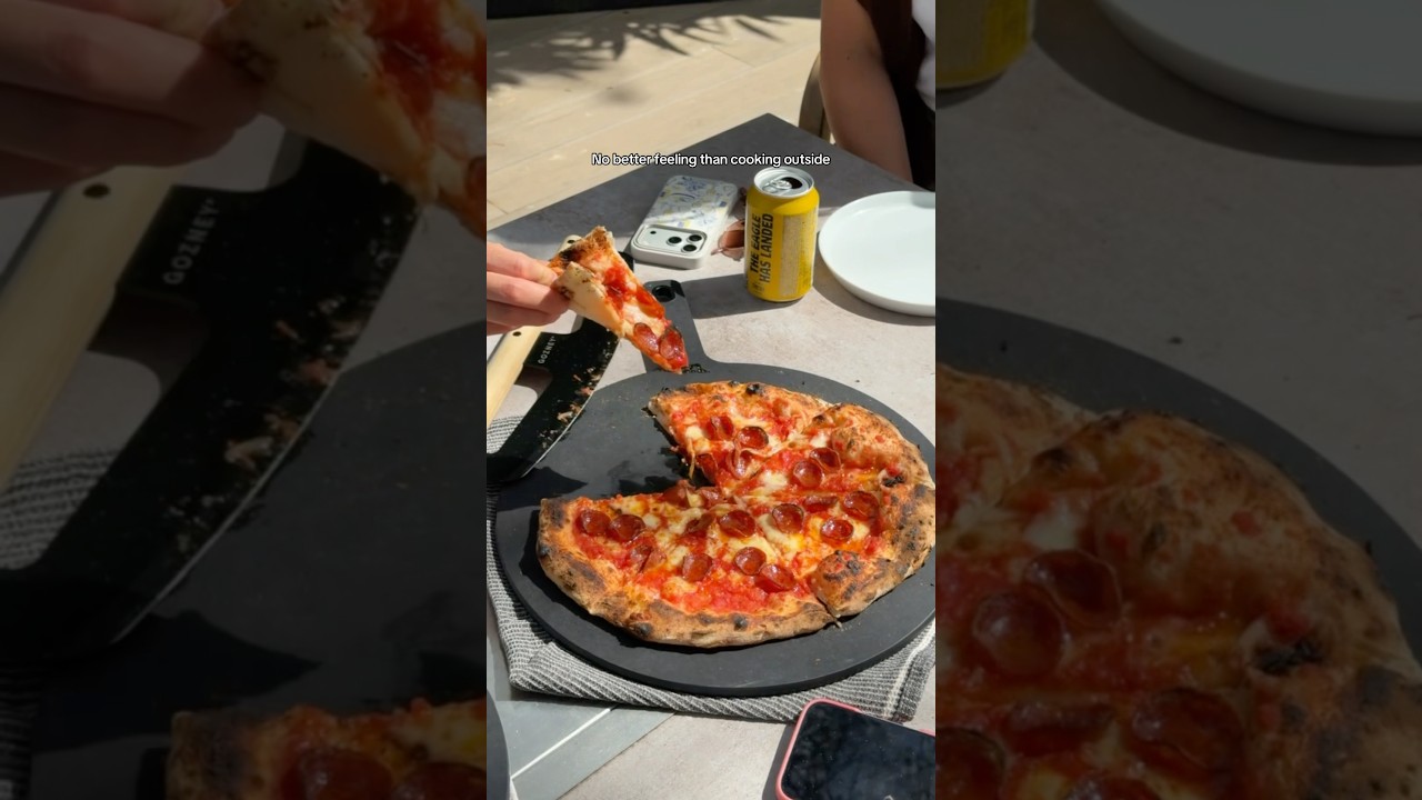 Pepperoni pizza in Arc XL #gozney #shorts #pizzaoven