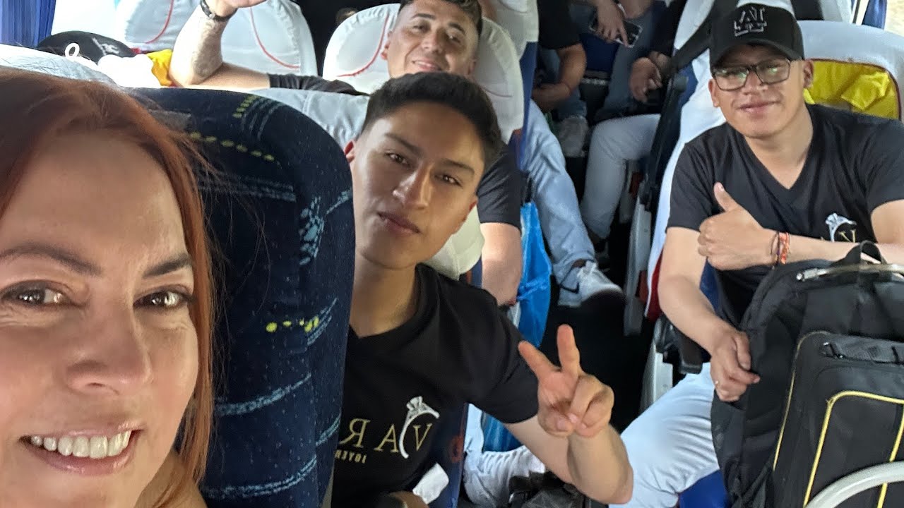 Bailando EN VIVO - con La 24 de Mayo #manager_ecuador #managerdeartistas 