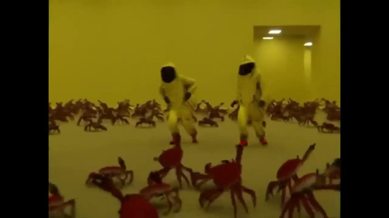 The backrooms crab wave c/ música Waka Waka YouTube