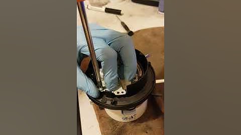 Technics 1200/1210 tonearm base strip down part 1