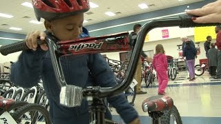 Elves & More at Thomas Elementary