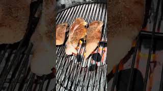 You guys hear that Delicious sizzle!? It’s on tonight😎😋#webergrill #kingsford #charcoalgrill