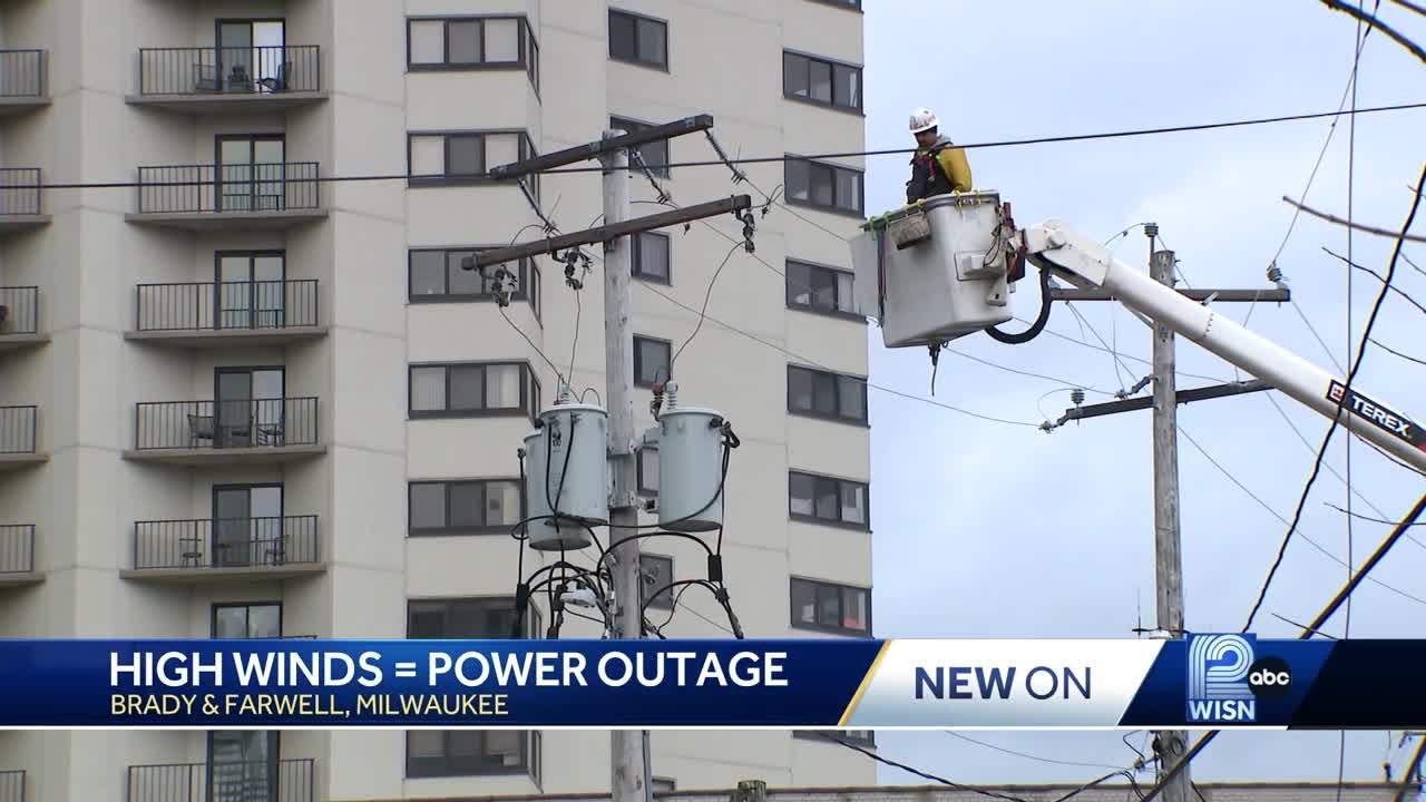High winds lead to power outages - YouTube