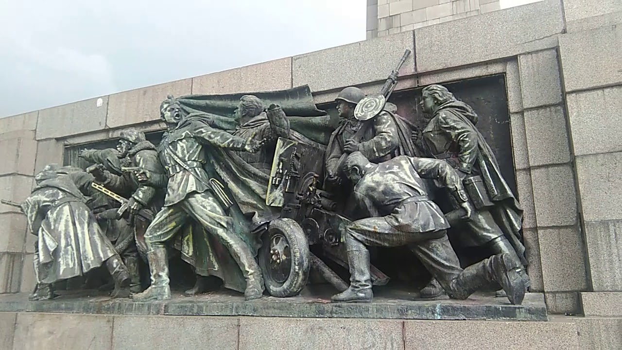 Soviet soldier memorial Sofia camera iphone 8 plus apk