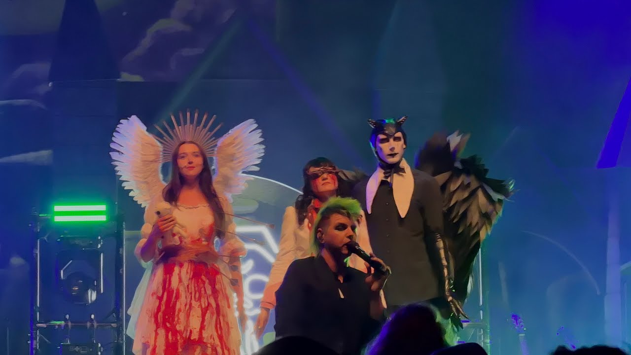 The Funeral Portrait - Stay Weird